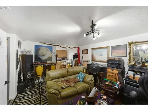 1955 Maple Street North Bend OR 97459
