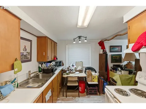 1955 Maple Street North Bend OR 97459