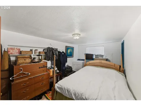 1955 Maple Street North Bend OR 97459