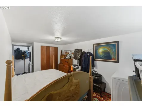 1955 Maple Street North Bend OR 97459