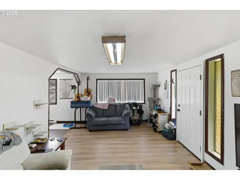 1955 Maple Street North Bend OR 97459