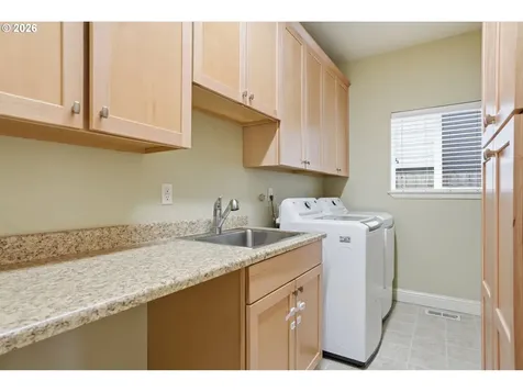 7669 SW Roanoke Drive Wilsonville OR 97070