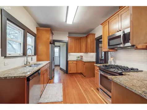 1171 NE 72nd Avenue Portland OR 97213