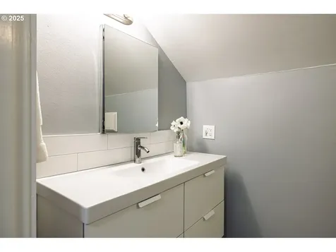 1171 NE 72nd Avenue Portland OR 97213