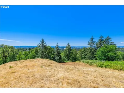 10025 NW Ash Court Portland OR 97231