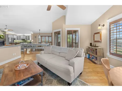 131 W Nebesna Street Cannon Beach OR 97110