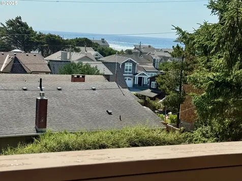 131 W Nebesna Street Cannon Beach OR 97110