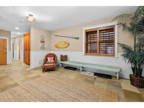 131 W Nebesna Street Cannon Beach OR 97110