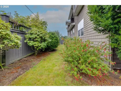 131 W Nebesna Street Cannon Beach OR 97110