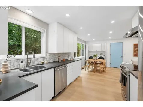 17500 Hill Way Lake Oswego OR 97035