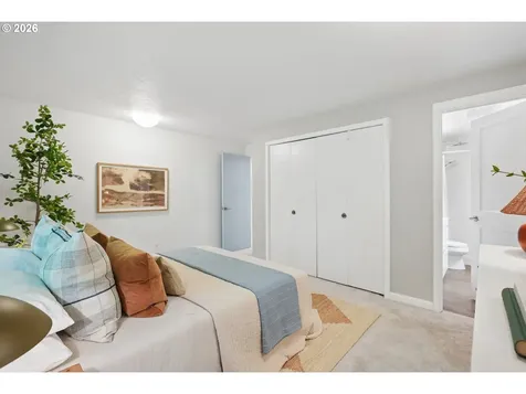 17500 Hill Way Lake Oswego OR 97035