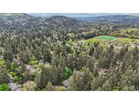 17500 Hill Way Lake Oswego OR 97035