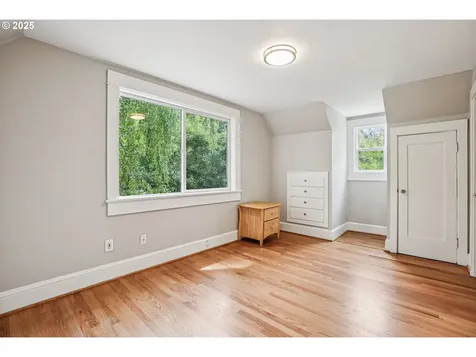 3606 SE Woodward Street Portland OR 97202