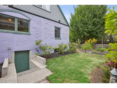 3606 SE Woodward Street Portland OR 97202