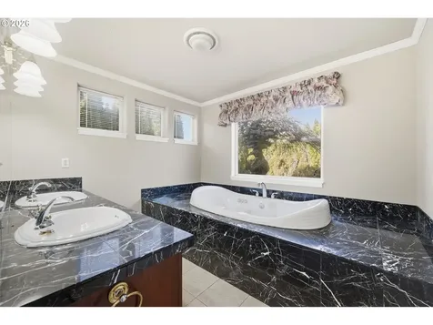 349 Greenfield Avenue Eugene OR 97404