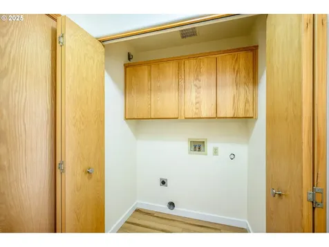 824 NE Ashby Court Mcminnville OR 97128