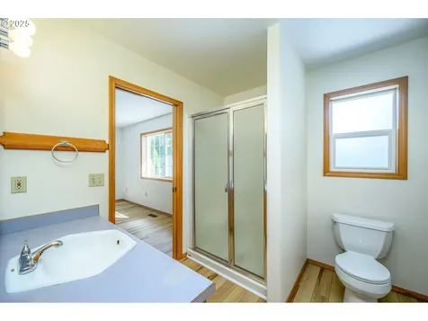 824 NE Ashby Court Mcminnville OR 97128