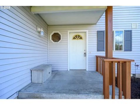 824 NE Ashby Court Mcminnville OR 97128