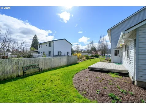 824 NE Ashby Court Mcminnville OR 97128