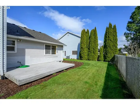 824 NE Ashby Court Mcminnville OR 97128