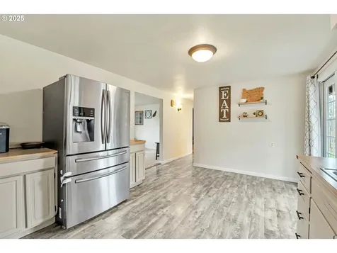 848 Kelly Lane Eugene OR 97404