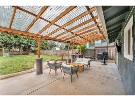 848 Kelly Lane Eugene OR 97404