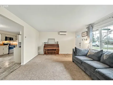 848 Kelly Lane Eugene OR 97404
