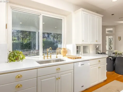 6029 NW El Rey Drive Camas WA 98607