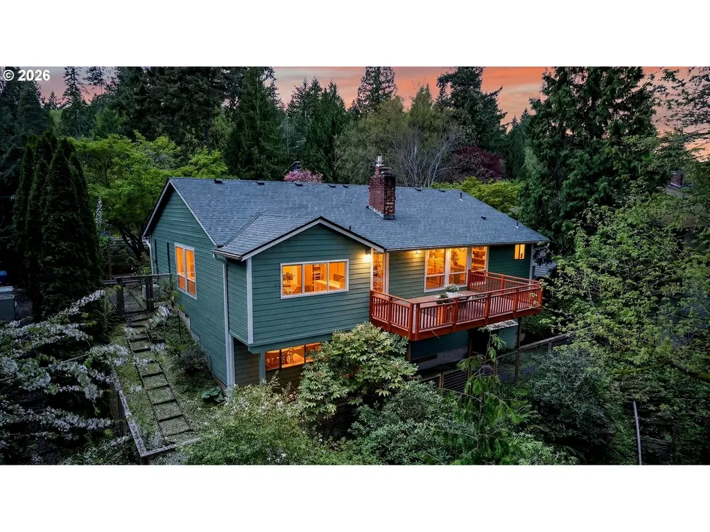 10430 SW 14th Drive Portland OR 97219