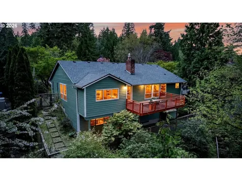 10430 SW 14th Drive Portland OR 97219