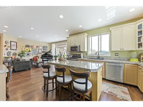 7418 SE 157th Avenue Portland OR 97236