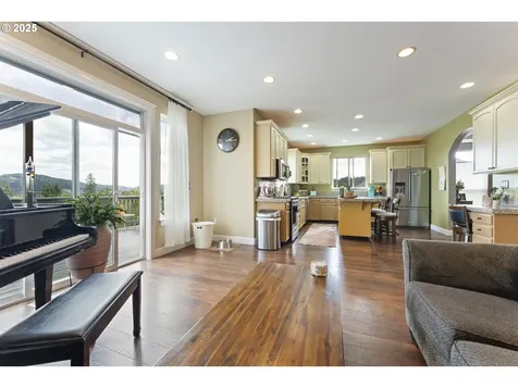 7418 SE 157th Avenue Portland OR 97236