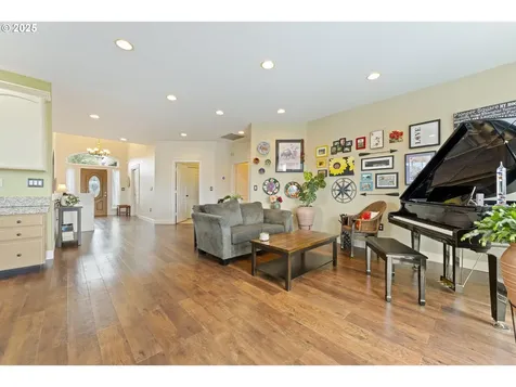7418 SE 157th Avenue Portland OR 97236