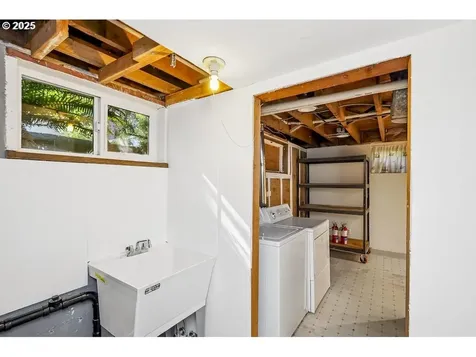 4421 NE 79th Avenue Portland OR 97218