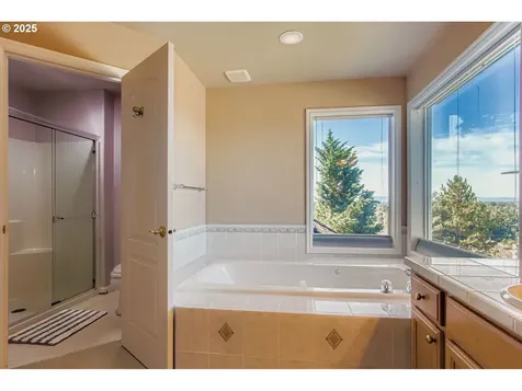 6340 SW 166th Place Beaverton OR 97007