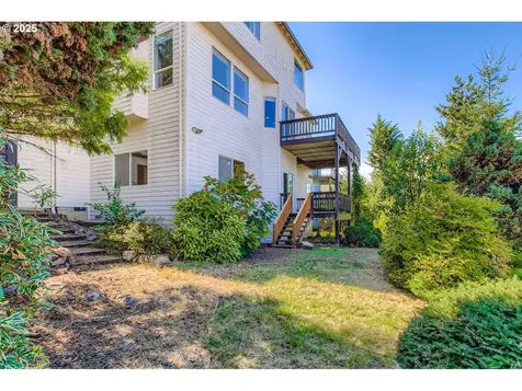 6340 SW 166th Place Beaverton OR 97007