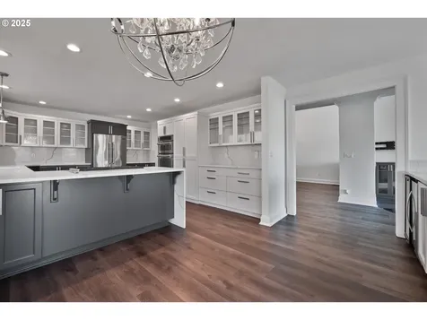 325 N Lotus Beach Drive Portland OR 97217