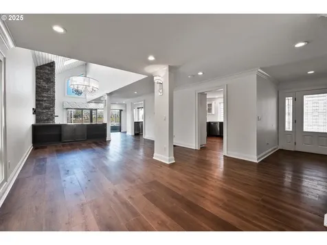 325 N Lotus Beach Drive Portland OR 97217