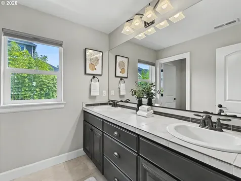 2162 Satter Street West Linn OR 97068