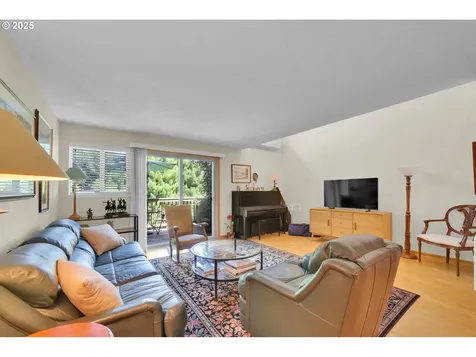4439 Fox Hollow Road Eugene OR 97405