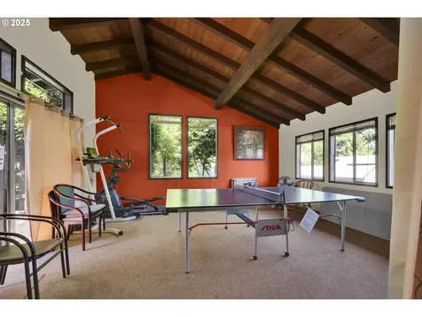 4439 Fox Hollow Road Eugene OR 97405