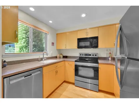 4439 Fox Hollow Road Eugene OR 97405