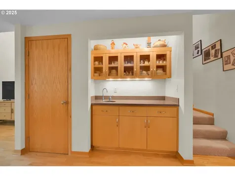 4439 Fox Hollow Road Eugene OR 97405
