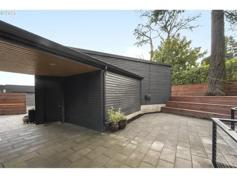 2915 SW Canterbury Lane Portland OR 97205