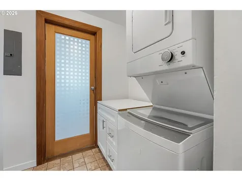 5566 SW Erickson Avenue Beaverton OR 97005