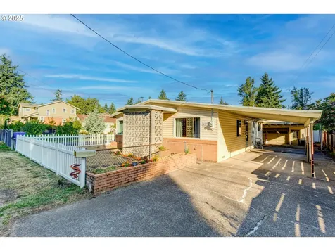 4835 NE Alberta Court Portland OR 97218