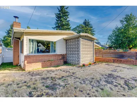 4835 NE Alberta Court Portland OR 97218