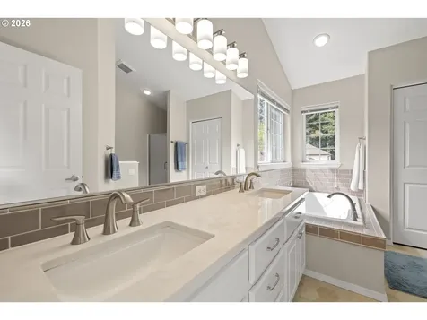 2020 NE 51st Avenue Hillsboro OR 97124