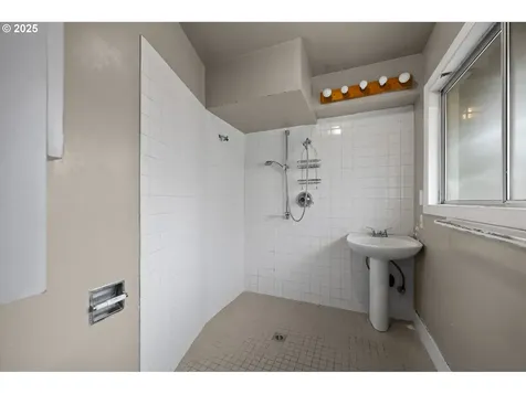 4033 Calaroga Circle West Linn OR 97068