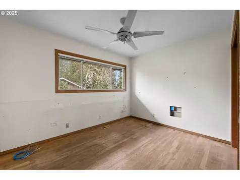 4033 Calaroga Circle West Linn OR 97068